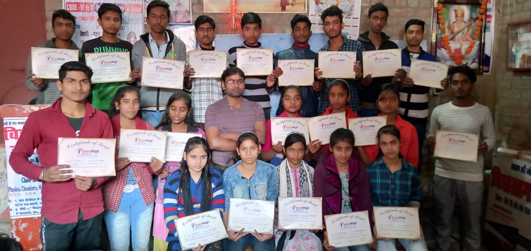 Score High Institute students with certificates